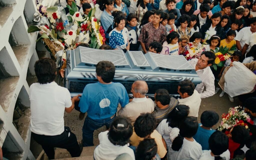 Entierro de Félix en el Cementerio "Divino Maestro".
